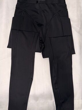 Savage X Fenty Black Pocket Leggings-001